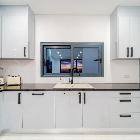 Villa C&c Sunset Arco da Calheta (Madeira)